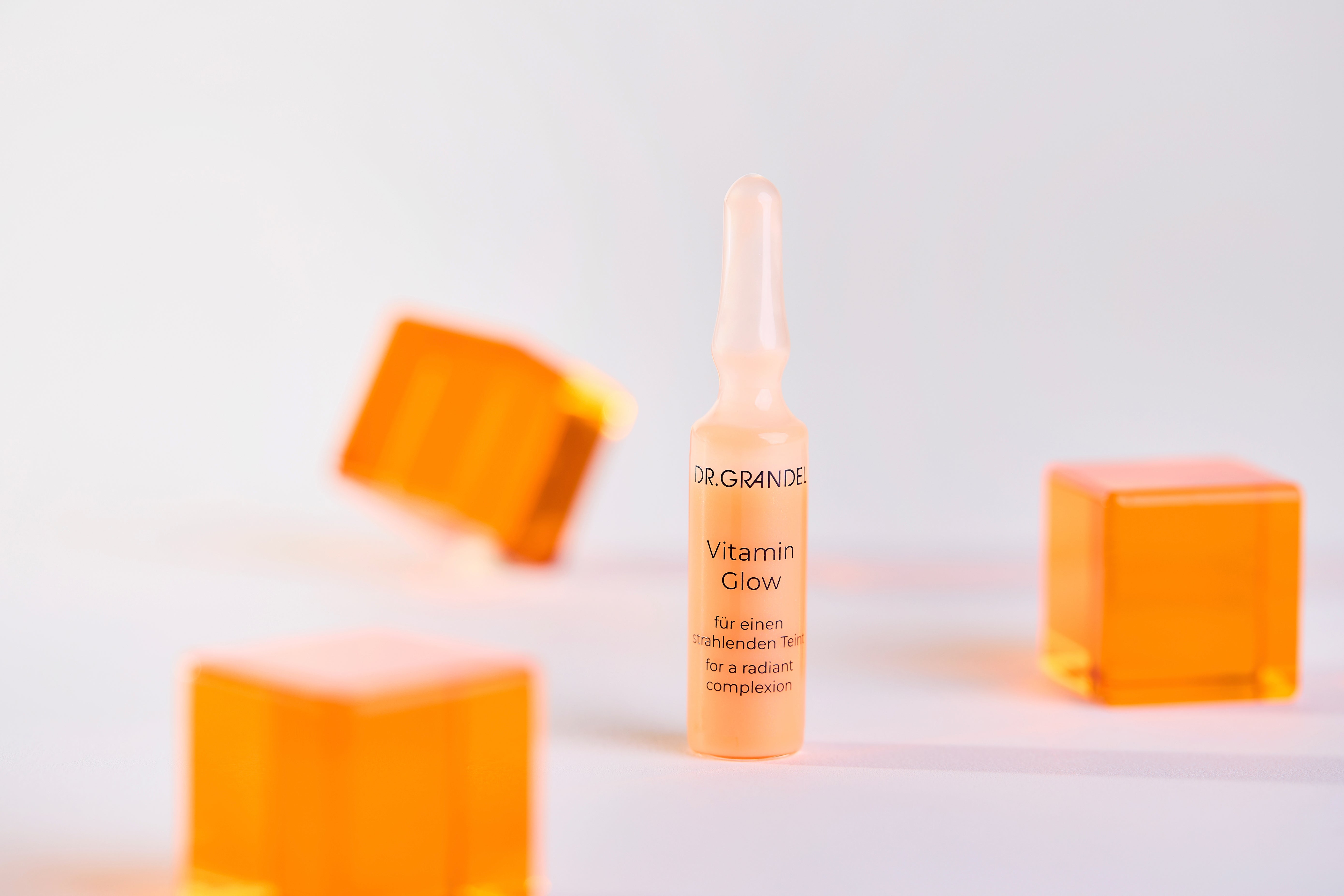 Dr. Grandel Vitamin Glow Wirkstoffampullen 3 x 3 ml für einen strahlenden Teint